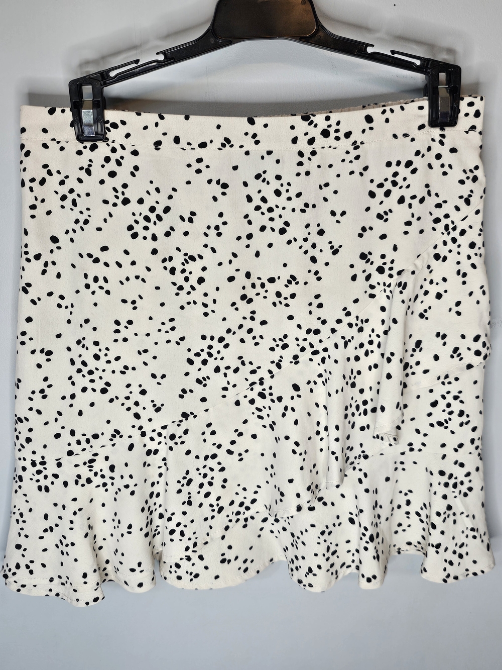 Originality White Black Dalmatian Dot Ruffle Mini Skirt Size Medium